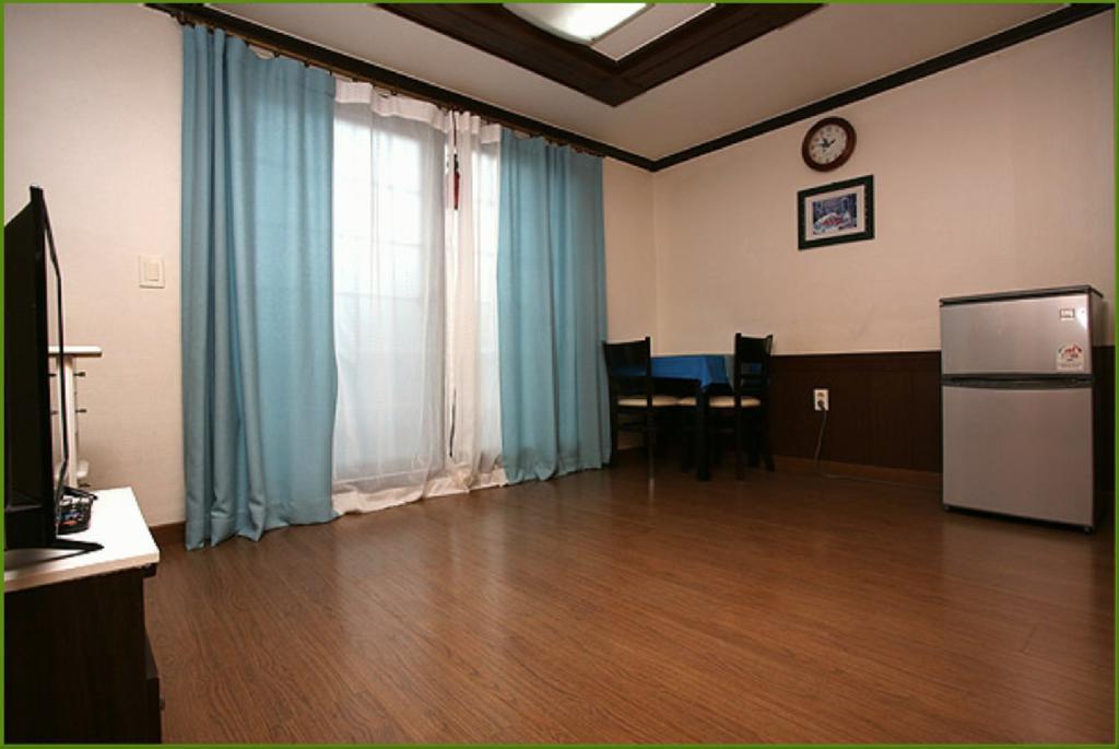 First Pension Taean Extérieur photo